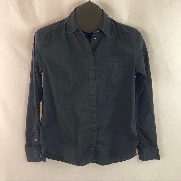 H&M Tops - H&M Black Button-up